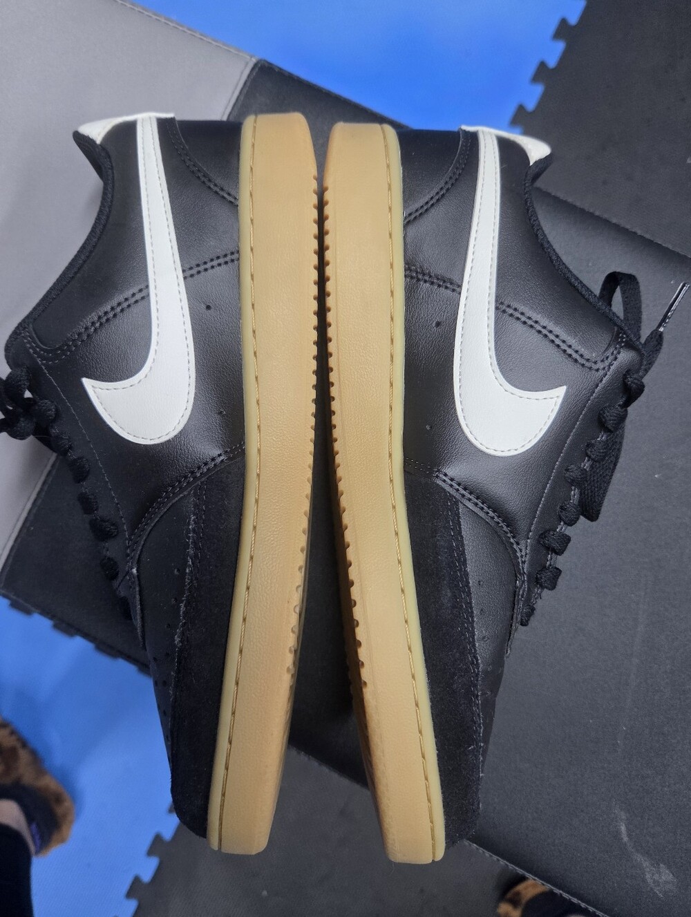 NIKE Black and White Low-Top Sneakers with Gum Sole